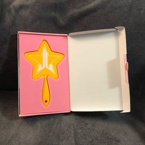 Orange Jeffree Star, Star Mirror